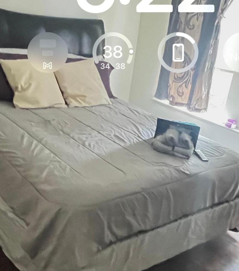 Hotel Clean, Spacious, Inexpensive Queen Br Chicago Exterior foto